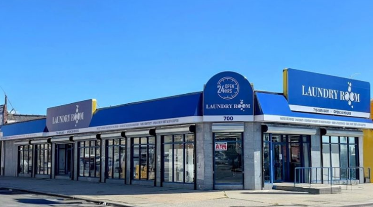 Self-Service vs Full-Service Laundromats